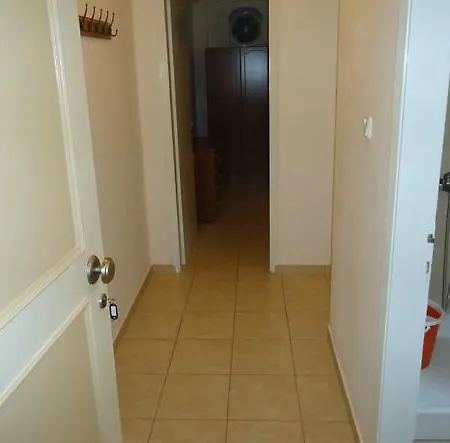 Apartment Harilaos *