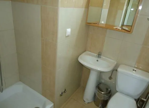 公寓 Harilaos 普拉卡利特索罗